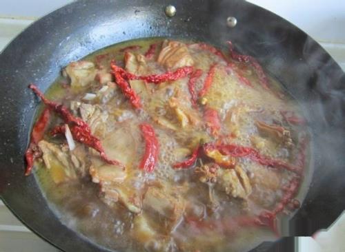 色香味俱全的土豆烧羊排的做法