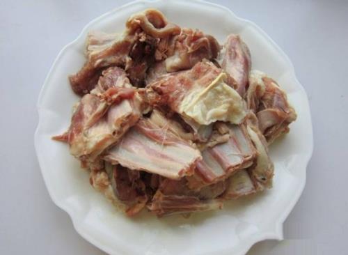 色香味俱全的土豆烧羊排的做法
