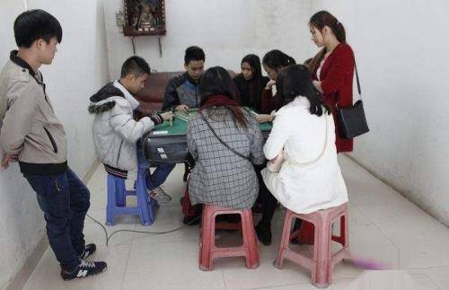 员工打麻将怎么处理