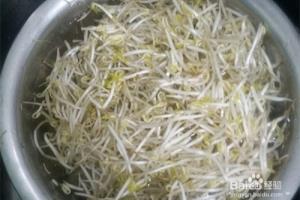 凉拌绿豆芽家庭做法.