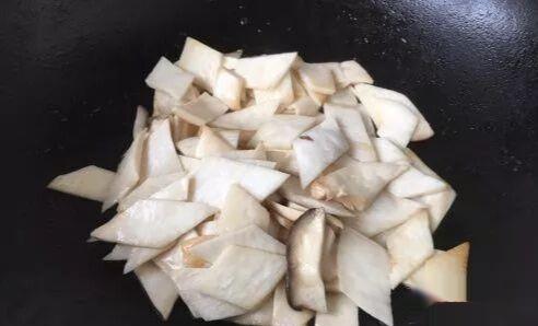 降血脂降胆固醇——干锅杏鲍菇的做法
