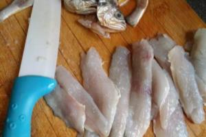 美味的黄鱼蟹肉.