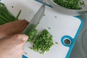 韭菜素馅儿饺子.