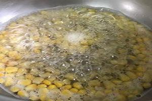 如何制作孜然玉米粒.
