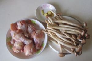 茶树菇烧鸡翅根.