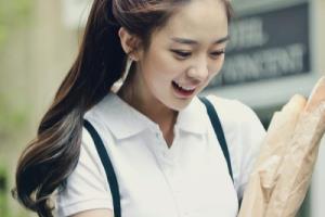 假发怎么佩戴才美粉红时代小编教给大家.