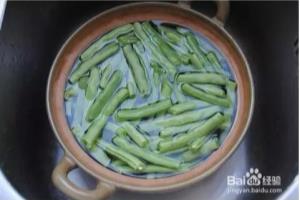 简单好吃的炒四季豆怎么做.