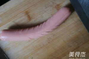 炸香肠的家常做法.
