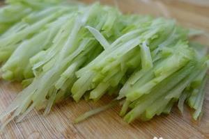 凉拌佛手瓜做法.