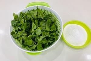 教你怎么做无麸质豌豆苗糯米饼.