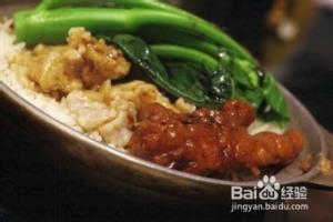 彩虹帽教你用煲仔饭机做凤爪排骨煲仔饭.