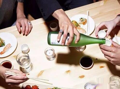 春节期间如何解决吃安定和喝酒的矛盾