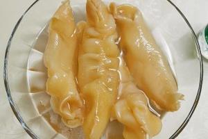 花胶羊肚菌土鸡汤.