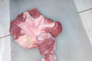 牛肩肉炒红萝卜的做法.