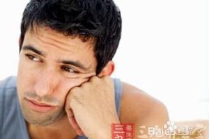 嘴唇干裂 当心患上口角炎.