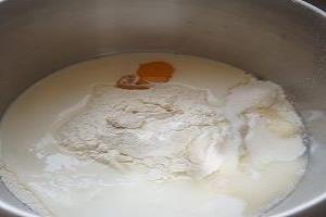 怎么自制豆沙餐包.