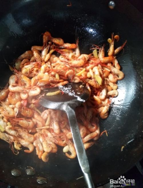 干煸小河虾的家庭做法