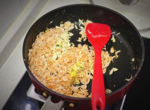 吃到停不下来的韭菜鸡蛋虾皮馅饼