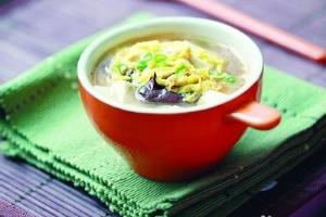 蛋丝鸭血豆腐.