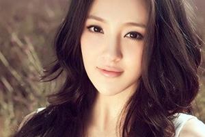 最新大卷发发型 让你减龄又修颜展现美丽气质.