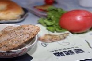 不点外卖125--番茄鸡胸贝果汉堡.