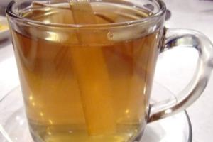 咽喉肿痛了怎么办？最好喝杯竹蔗茅根水.