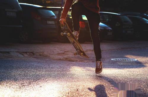 是什么导致头发变白?