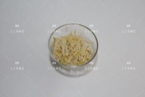 雪菜笋丝炒豆米.