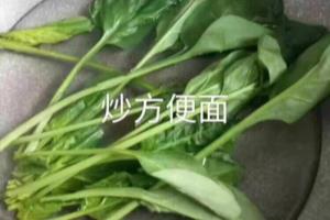老厨师教你做炒方便面.