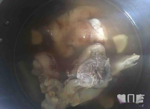 肉皮冻的家常做法