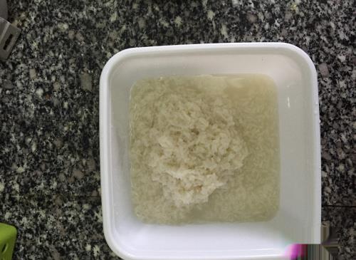 十分钟内简易中餐做法(四)酒糟鸡蛋枸杞粥