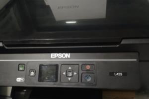 EPSON打印机L455怎么进行复印操作.