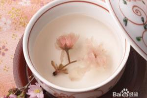 夏季喝什么花茶美肤养颜.
