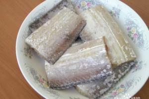腐乳烧带鱼怎么做？.