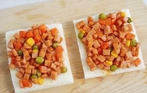 童趣芝士午餐肉吐司船的做法