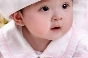 如何给宝宝洗澡.