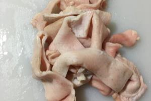 猪皮海参家常做法.