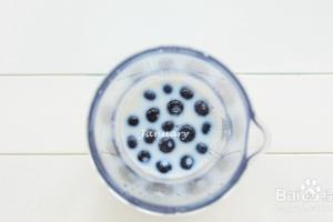 蓝莓冰淇淋的做法.
