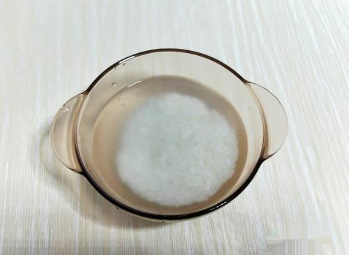西蓝花蛋黄粥