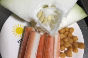 香气浓郁的蟹肉棒干贝冬瓜汤.