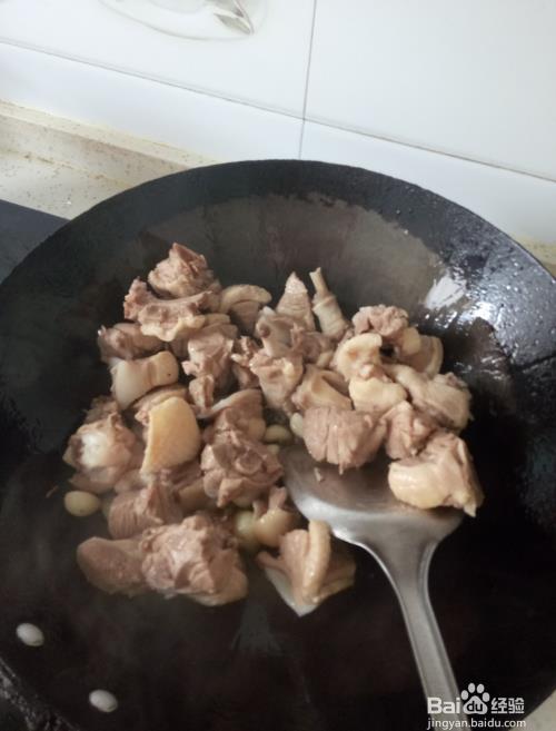 啤酒鸭炖土豆