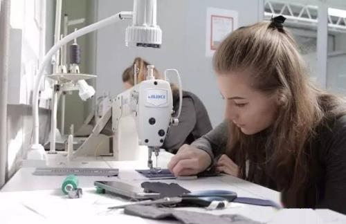 服装设计留学作品集制作思路