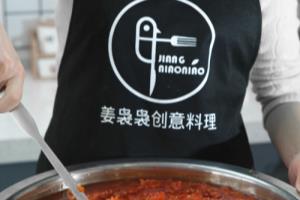 夏天厨房里有很多小虫子怎么解决？.