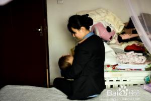 宝宝不好好吃母乳怎么回事？.
