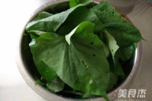 红薯叶窝窝头.