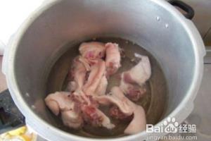 怎样制作能增加皮肤弹性—橙皮猪手.