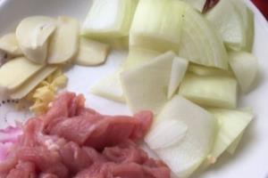 家常干锅土豆片.