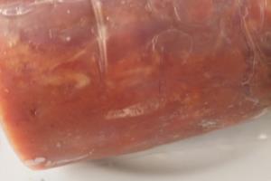 怎么做火腿肠炒芹菜？.