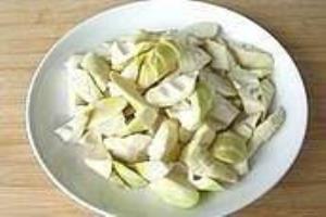 竹笋熇肉的做法.