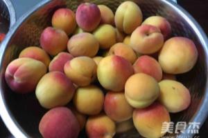 杏子果酱的做法.